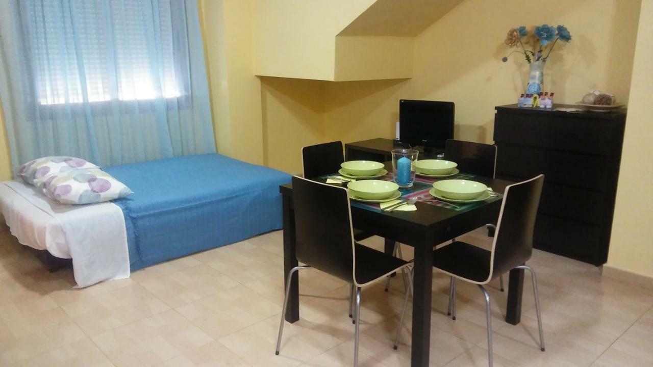 Apartamento Domingo Lozano Malaga Exterior photo