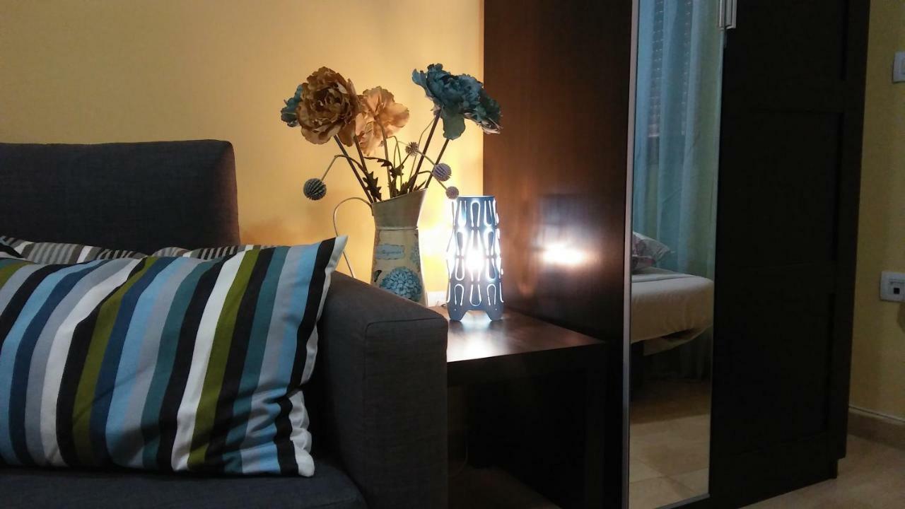Apartamento Domingo Lozano Malaga Exterior photo
